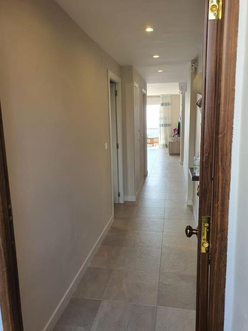 Front Mer - Sublime Appartement Moderne Et Confortable Estepona Buitenkant foto