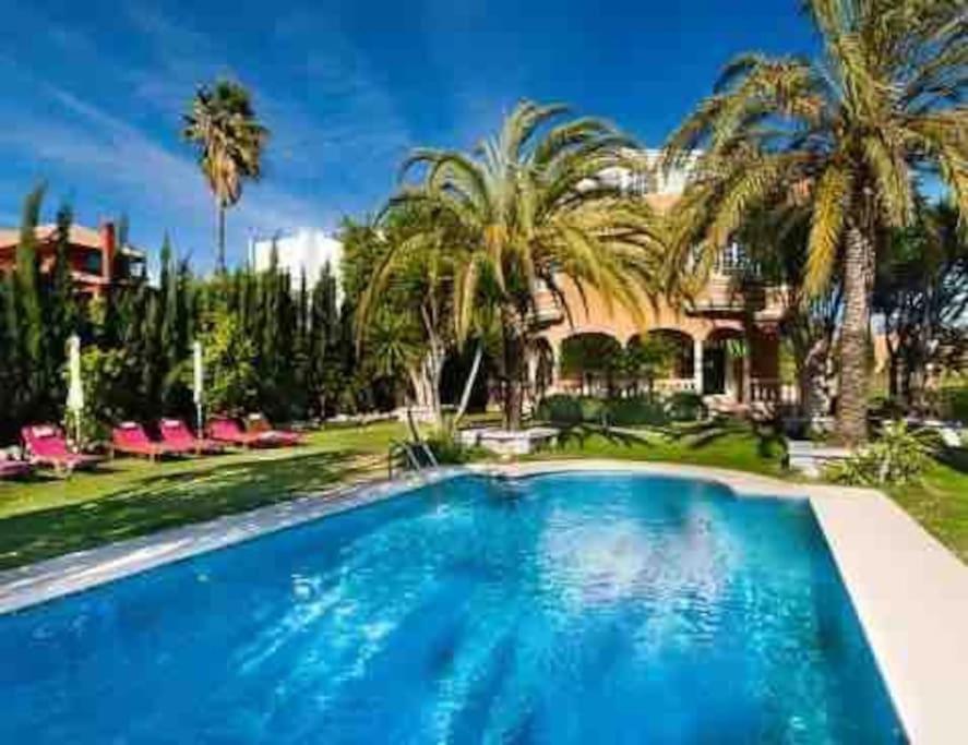 Front Mer - Sublime Appartement Moderne Et Confortable Estepona Buitenkant foto